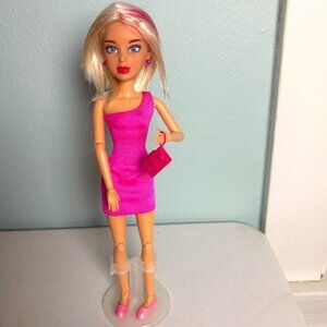 2009 Spin Master Ltd LIV 12" Doll #001021SWMG  Articulated Blonde Hair Blue Eyes